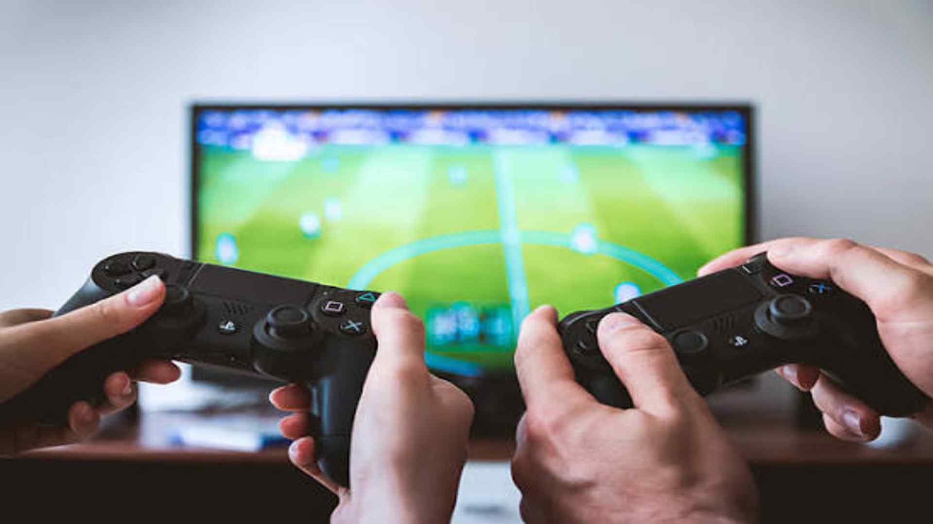 Tactical Lessons from Elite Strategy Players